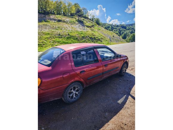 Sahibinden Renault Clio 1.4 RNA 2000 Model