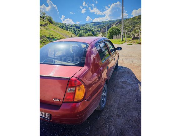 Sahibinden Renault Clio 1.4 RNA 2000 Model