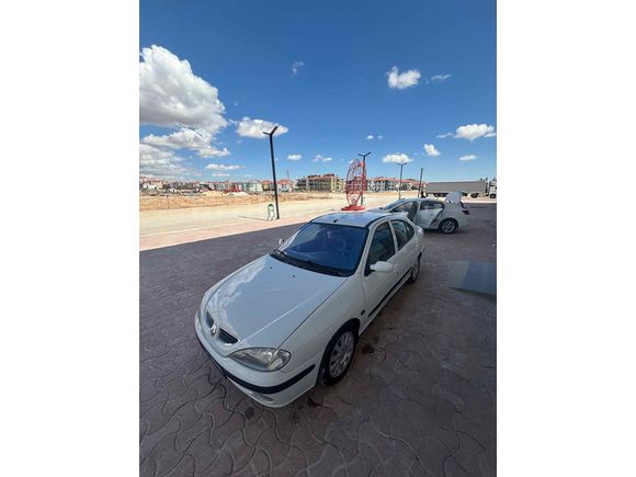 Sahibinden Renault Megane 1.6 Dynamique 2003 Model 