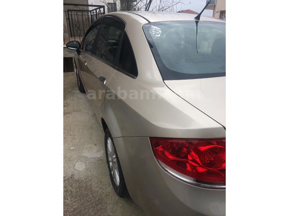 Sahibinden Fiat Linea 1.3 Multijet Active Plus 2011 Model  110.000 km Bej
