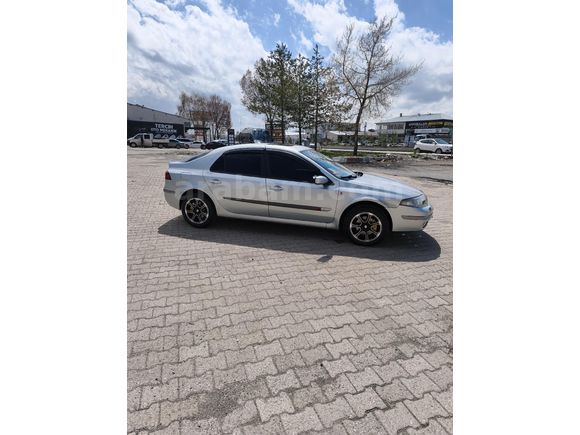 Sahibinden Renault Laguna 1.6 Privilege 2003 Model
