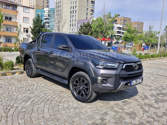 Sahibinden Toyota Hilux 2.4 D-4D 4x4 Invincible 2022 Model