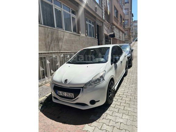 Sahibinden Peugeot 208 1.0 VTi Access 2014 Model 