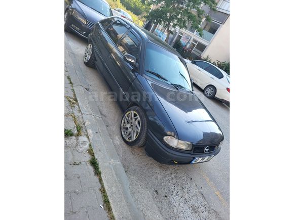 Sahibinden Opel Astra 1.6 100.Yıl 2000 Model  294.000 km Siyah