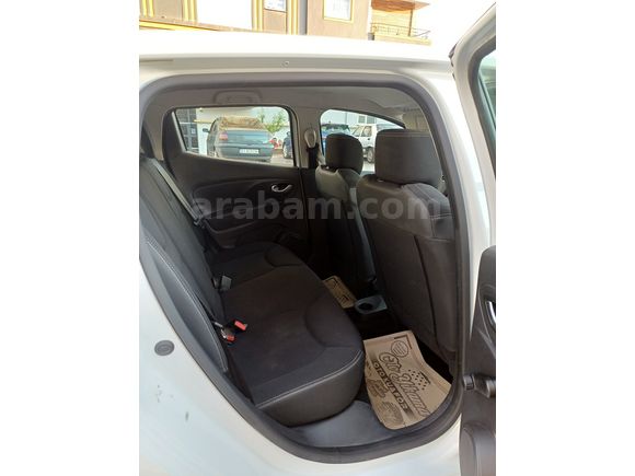 Doktordan kazasız Clio 0.9 TCe Joy 2020 Model 