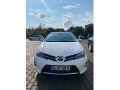 Sahibinden Toyota Auris 1.4 D-4D Advance Skypack 2013 Model  250.000 km Beyaz
