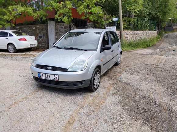 Sahibinden Ford Fiesta 1.4 Ghia 2003 Model