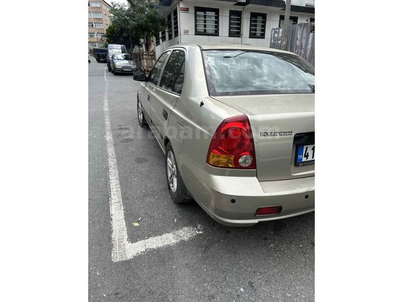 Sahibinden Hyundai Accent 1.5 CRDi Admire 2006 model 210.000kmde