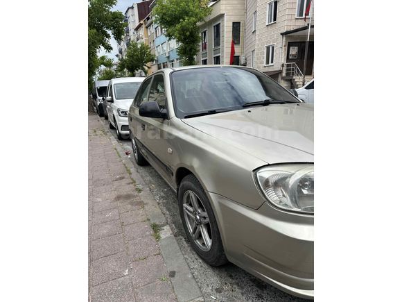 Sahibinden Hyundai Accent 1.5 CRDi Admire 2006 model 210.000kmde