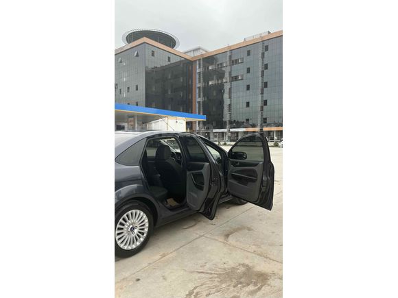 Sahibinden otomatik Ford Focus 1.6 Titanium  2011 Model 