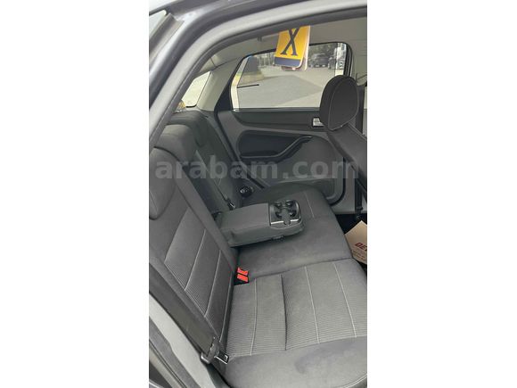 Sahibinden otomatik Ford Focus 1.6 Titanium  2011 Model 