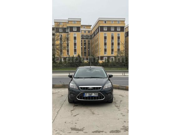 Sahibinden otomatik Ford Focus 1.6 Titanium  2011 Model 