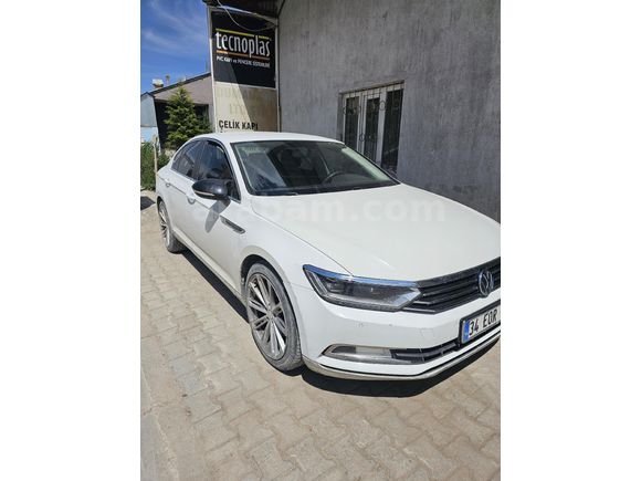 2016 Model Passat temiz bakımlı