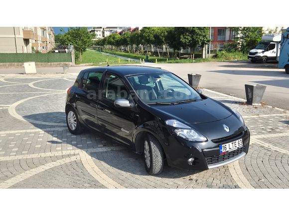 Sahibinden Renault Clio 1.5 dCi Night & Day 2012 Model 