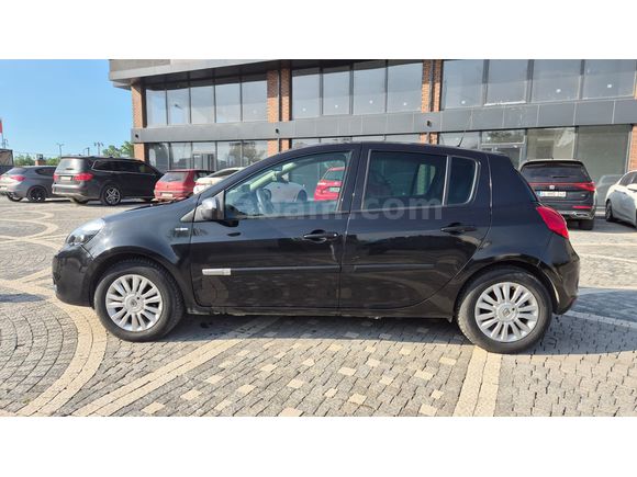 Sahibinden Renault Clio 1.5 dCi Night & Day 2012 Model 