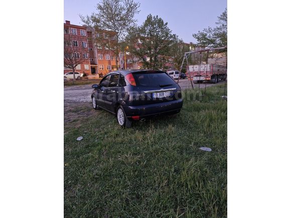 Sahibinden Ford Focus 1.6 Ghia 2001 Model