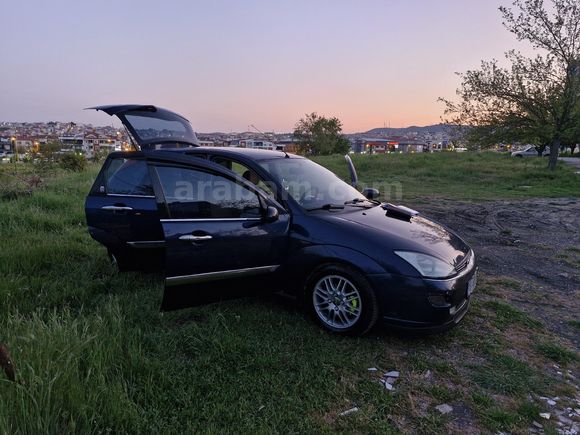 Sahibinden Ford Focus 1.6 Ghia 2001 Model