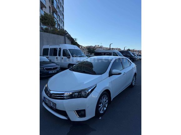 AcilllSahibinden Toyota Corolla 1.4 D-4D Premium 2015 Model 