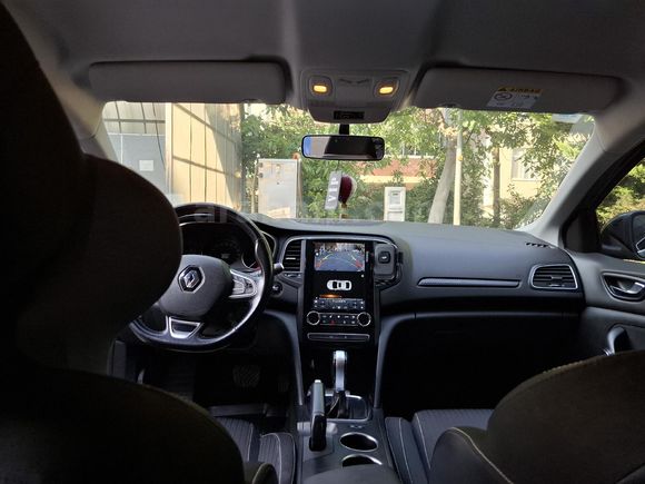 SAHİBİNDEN TEMİZ DEĞİŞENSİZ MEGANE 4
