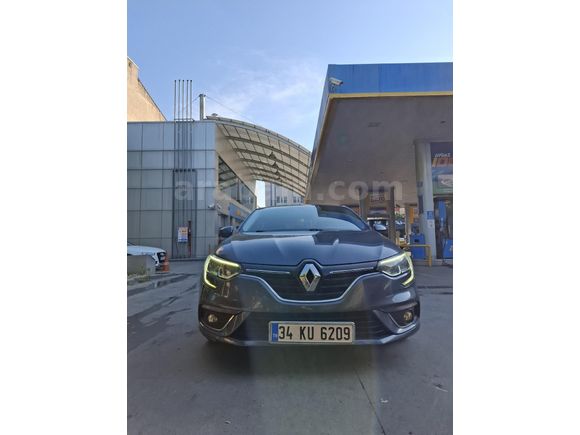 SAHİBİNDEN TEMİZ DEĞİŞENSİZ MEGANE 4