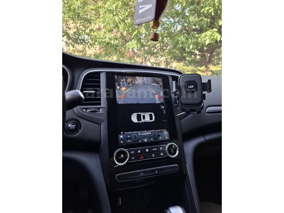 SAHİBİNDEN TEMİZ DEĞİŞENSİZ MEGANE 4