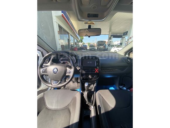 Renault Clio 1.5 dCi Touch 2017 Model  186000 km Beyaz