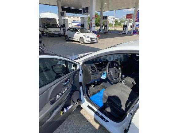 Renault Clio 1.5 dCi Touch 2017 Model  186000 km Beyaz