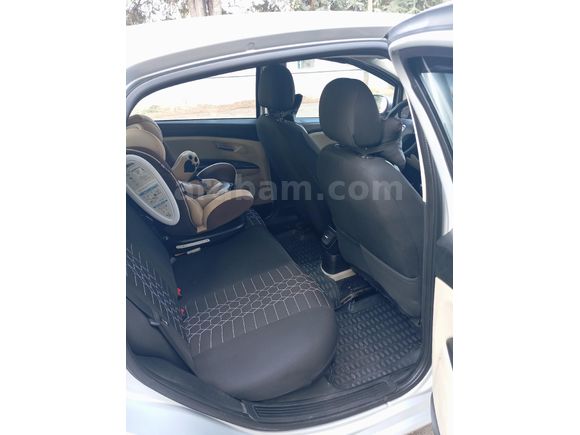 Sahibinden Fiat Linea 1.3 Multijet Emotion  2009 Model  286.000 km Gri