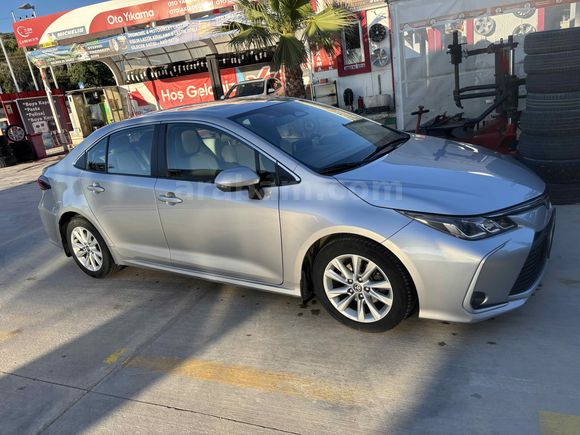 Sahibinden Toyota Corolla 1.5 Dream X-Pack 2023 Model İstanbul