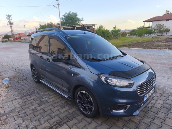 Sahibinden Ford Tourneo Courier 1.5 TDCi Titanium Plus 2022 Model