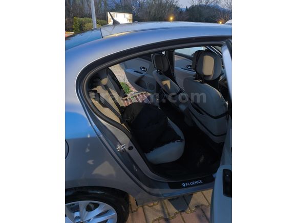RENAULT FLUENCE