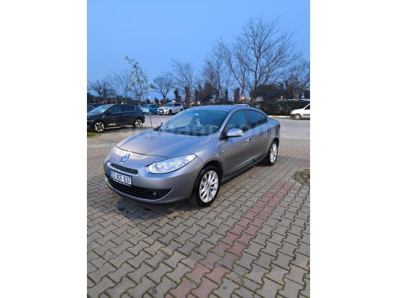 RENAULT FLUENCE