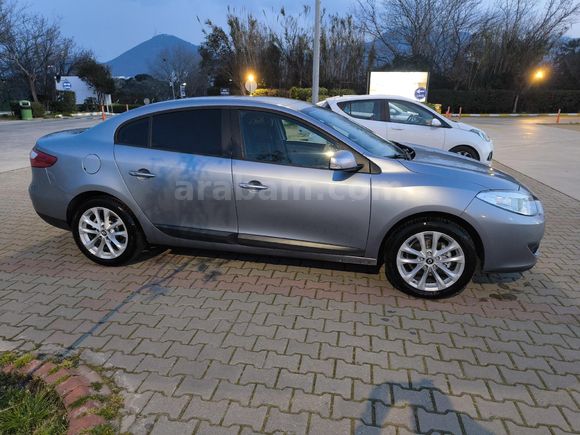 RENAULT FLUENCE