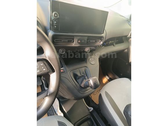 GARANTİLİ SERVİS  BAKIMLI SAĞLIK ÇALIŞANINDAN