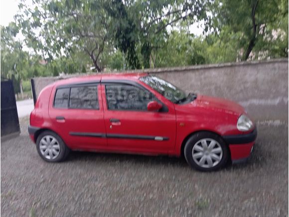 Sahibinden Renault Clio 1.6 RXT 2000 Model  395.000 km Kırmızı