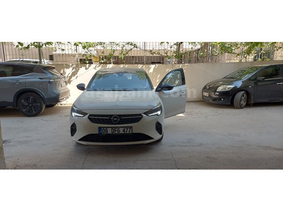 2022 ÇİFT RENK (S/B) 24 BİNDE SERVİS BAKIMLI CORSA 1.2T ELEGANCE