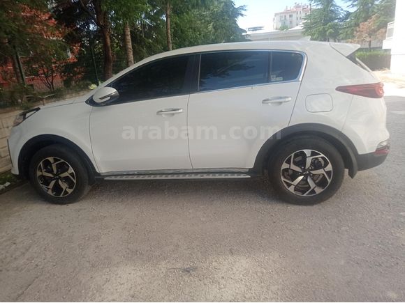 Sahibinden Kia Sportage 1.6 GDI Cool 2021 Model  14500 km Muayene yeni İnci Beyaz
