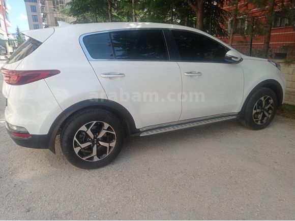 Sahibinden Kia Sportage 1.6 GDI Cool 2021 Model  14500 km Muayene yeni İnci Beyaz