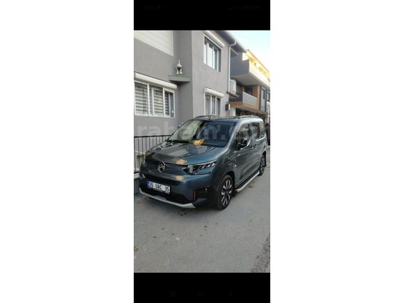 Sahibinden Citroen Berlingo 1.5 BlueHDI Shine Bold 2024 Model  5.000 km Mavi