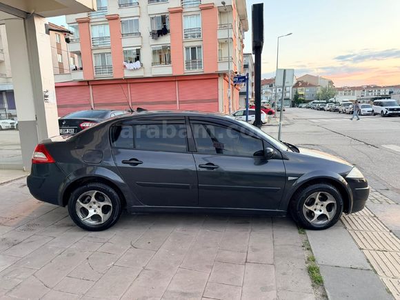 TERTEMİZ DEĞIŞENSİZ HASAR KAYITSIZ 1.6 16 WALFTİR