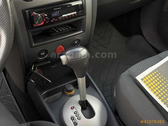 2004 Renault Megane 1.6 Dynamique HB Hatasız Ayarında