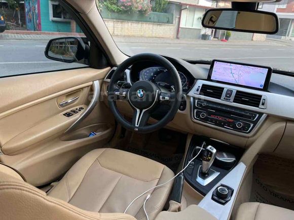 Acil  BMW 320d   2014 Model   kaput tavan bagaj orginal   
