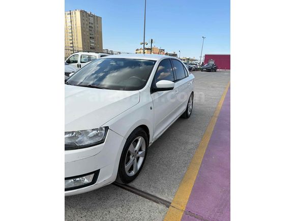 Sahibinden Skoda Rapid 1.6 TDI Ambition 2013 Model 