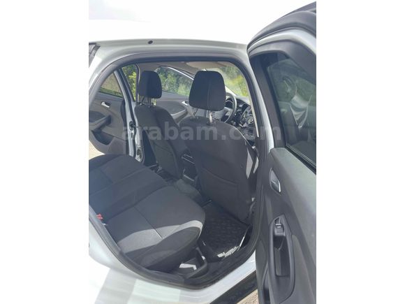  Memurdan Ford Focus 2015 model 