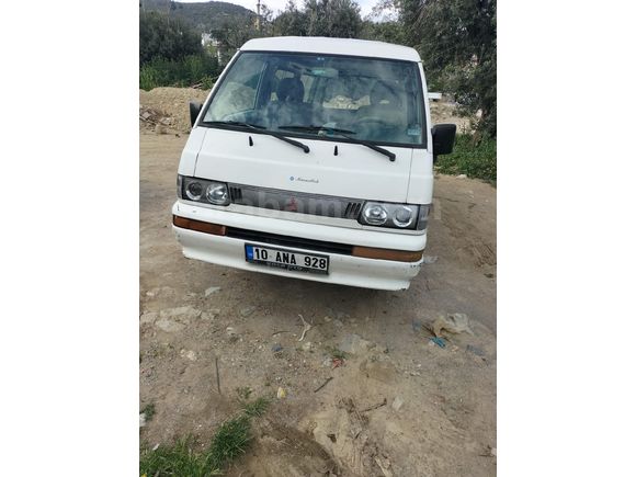Sahibinden Mitsubishi L 300 Camlı Van 2000 Model