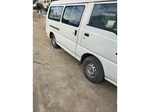 Sahibinden Mitsubishi L 300 Camlı Van 2000 Model