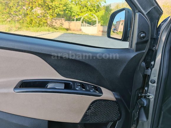 Fiat Doblo Combi 1.6 Multijet Premio Plus 2016 105HB