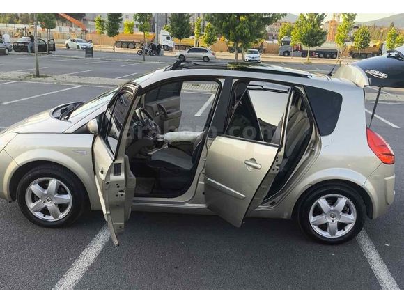 Sahibinden Renault Scenic 1.5 dCi Privilege 2009 Model 
