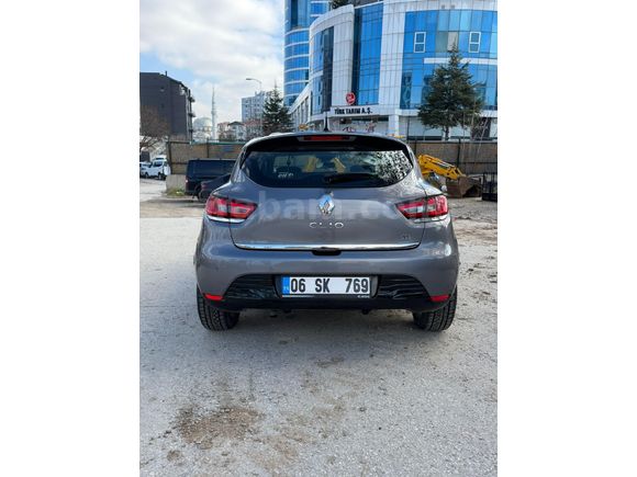 Değişensiz  Renault Clio 1.5 dCi start&stop Icon 2015 Model