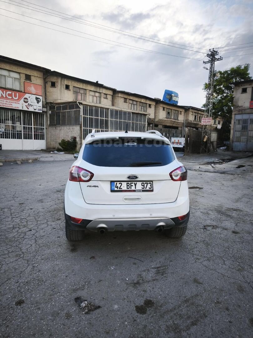 Motor yeni yapıldı Ford Kuga 2.0 TDCi Titanium 2012 Model 293.000 km Beyaz 3